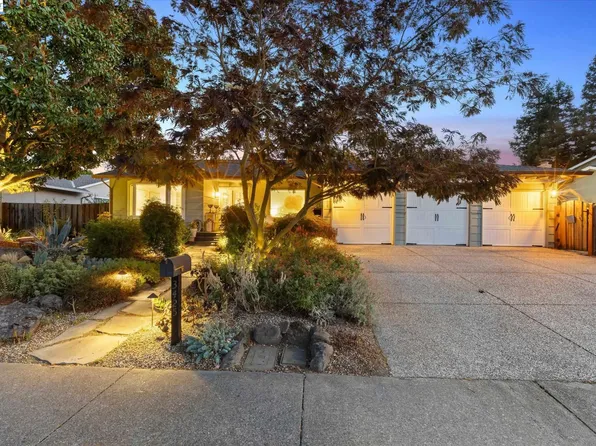 3425 Canfield Dr, Danville, CA 94526