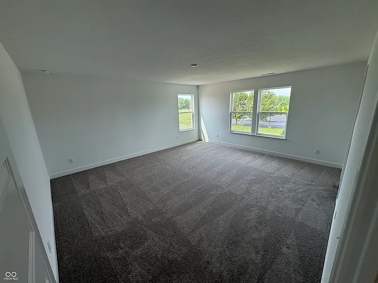 1124 Tansley Ln — Photo 14