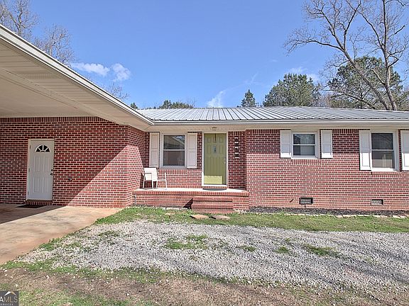 2nd image of 6475 Newnan Rd