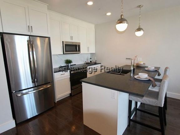 2nd image of 434 McGrath Hwy #306Y