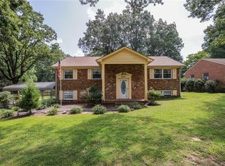4501 Haymarket Ln, North Chesterfield, VA 23234