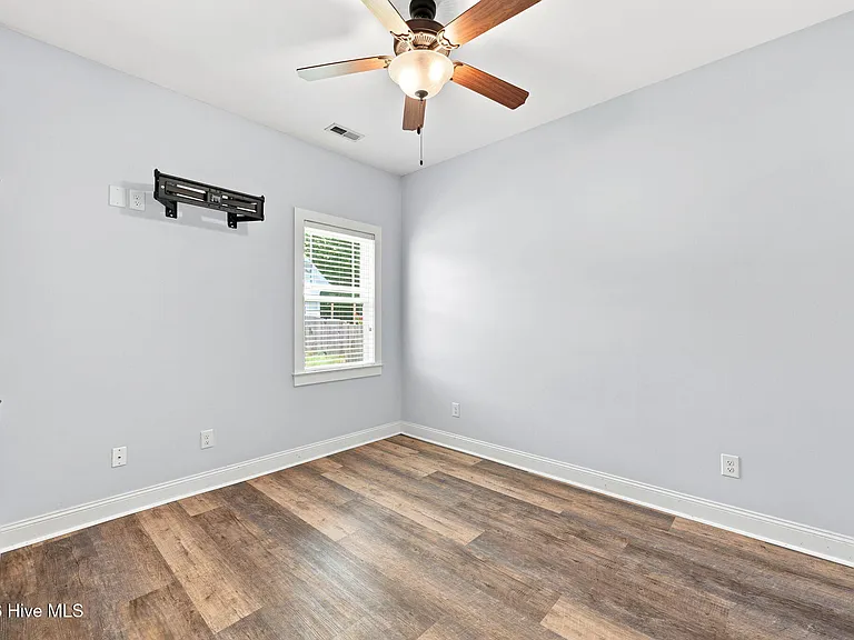 210 Station House Rd — Photo 17