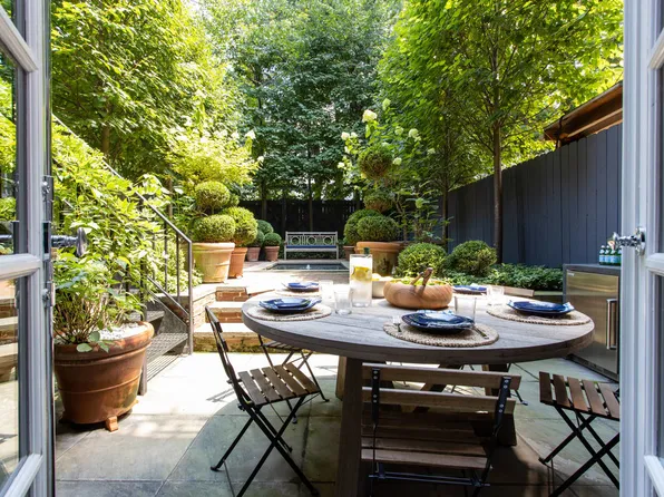 315 Adelphi St, Brooklyn, NY 11205