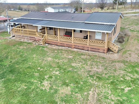 3rd image of 355 Clover Hill Rd