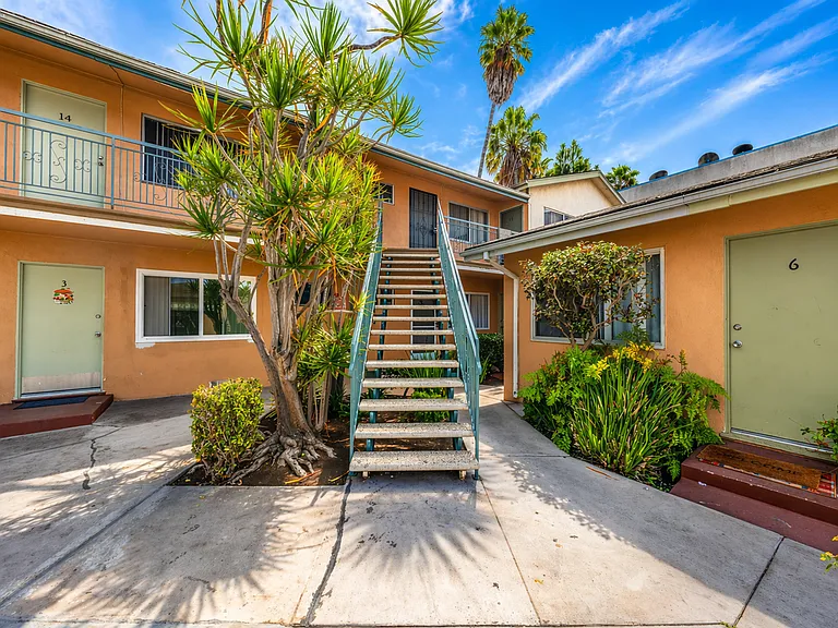 803 Java Ave Inglewood, CA 90301 — Photo 3