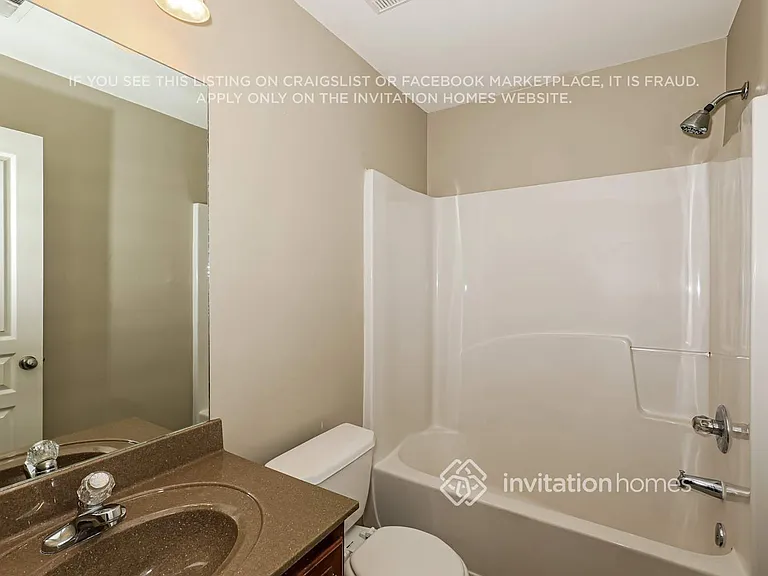 128 Revolutionary Dr — Photo 16
