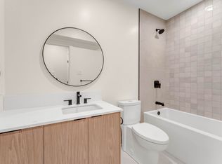 130 Carillon St #B, Ottawa, ON K1L 5Y3