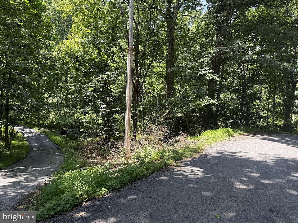 2nd image of LOT 16 High Knob Ct