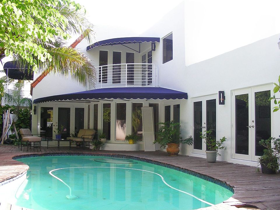 330 SW 29 Rd Back