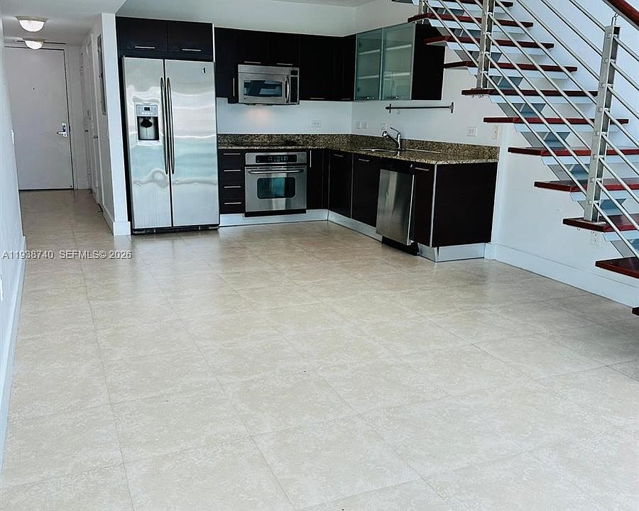1st image of 41 SE 5th St APT 1512
