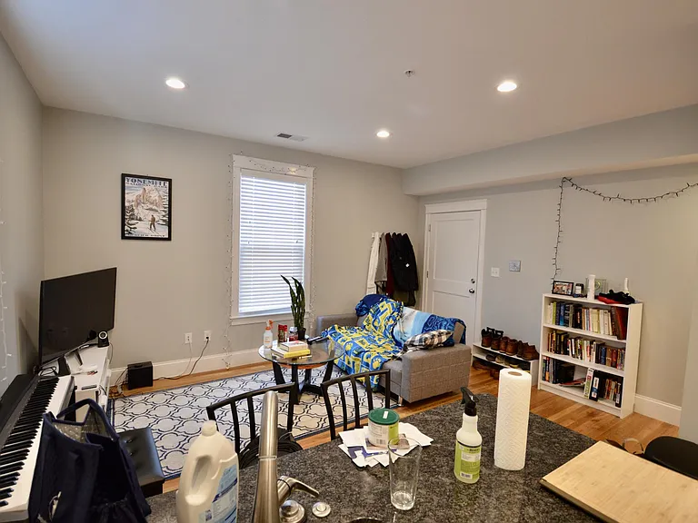 405 S Huntington Ave #2R — Photo 56