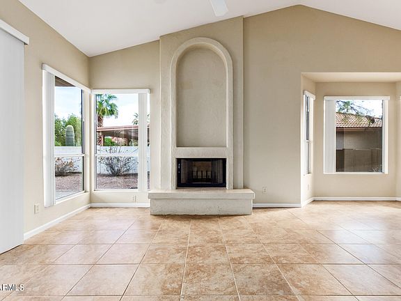 5th image of 10836 E BELLFLOWER Drive