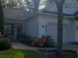 6956 Cottage Cir, North Ridgeville, OH 44039