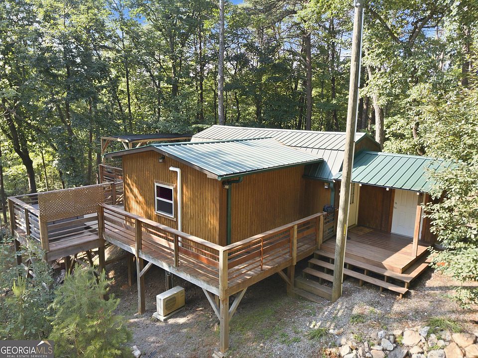 1st image of 225 Overlook Cir