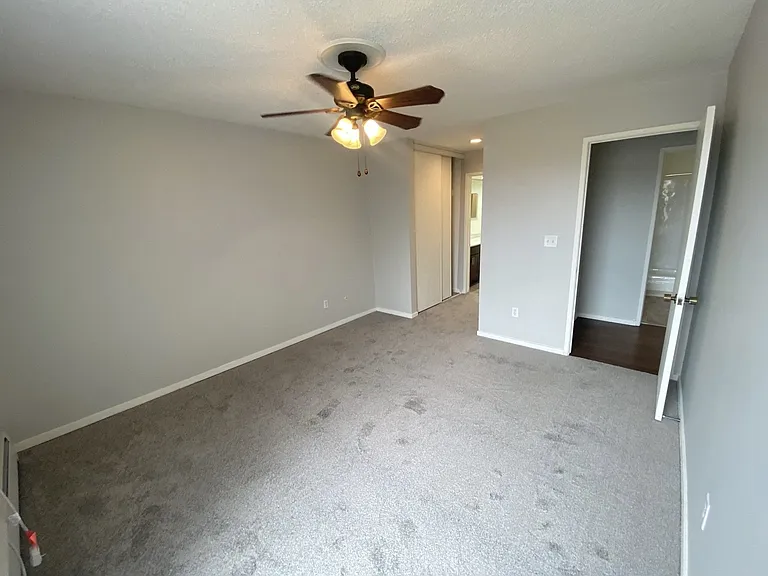 Lexington Hills Apartments — Photo 75