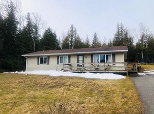 918 S Islington Rd, Cedarville, MI 49719