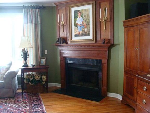 3rd image of 105 Heritage Ct