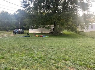 131 Flat Creek School Rd, Shelbyville, TN 37160