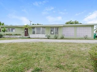 800 NW 203rd St, Miami Gardens, FL 33169