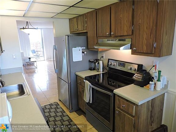 4th image of 3141 NW 47th Ter APT 431