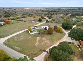 140 Engelmann Ln, Seguin, TX 78155