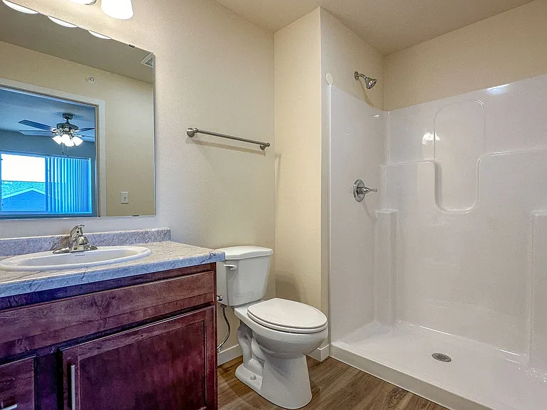 713 Caroline St — Photo 294