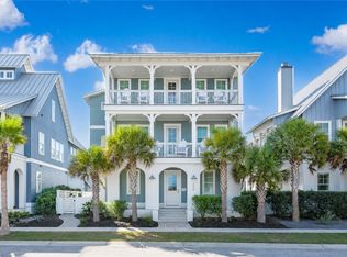135 Sunrise Ave, Port Aransas, TX 78373