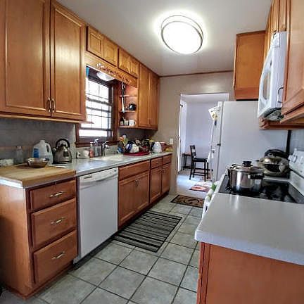 4th image of 4301 Hillcrest Dr
