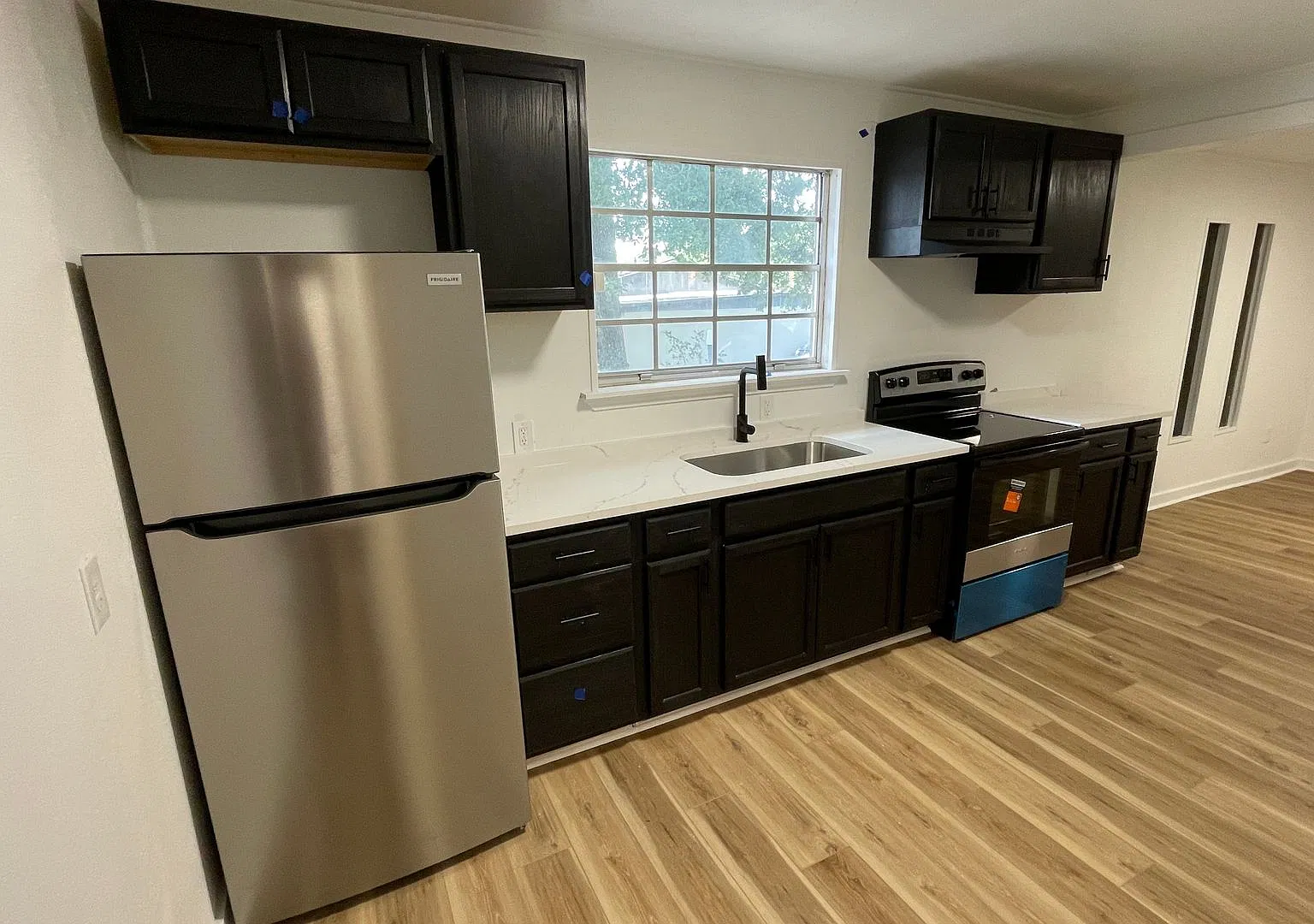 3bedroom, 2bath home in Benton, available for just $1,475/month **Coming SOON — Photo 1