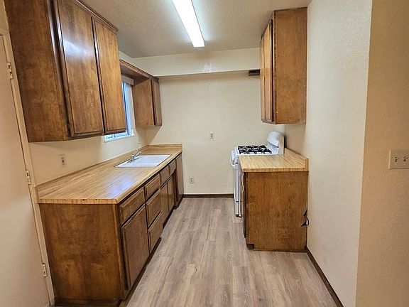 4th image of 811 E Menlo Ave APT 02