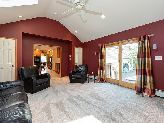 2nd image of 61 Fairmount Blvd