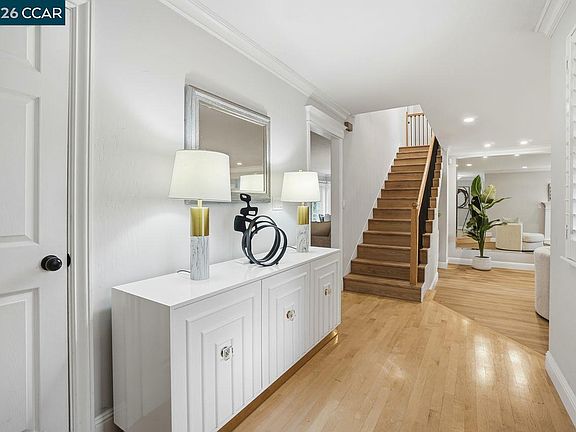 5th image of 1903 Via Ferrari