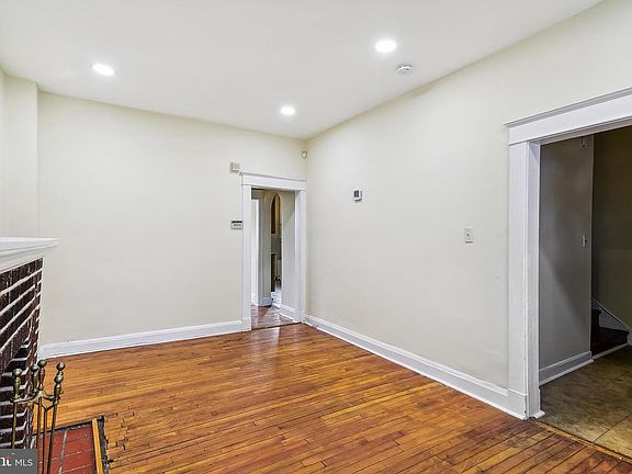 5th image of 2319 W Lafayette Ave