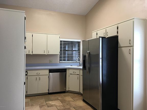 5th image of 1812 Ponderosa St #0