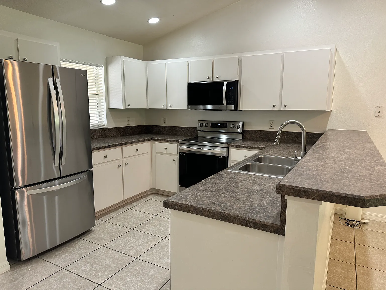 2802 India Palm Dr — Photo 2
