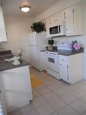 3rd image of 3730 Portofino Way #B