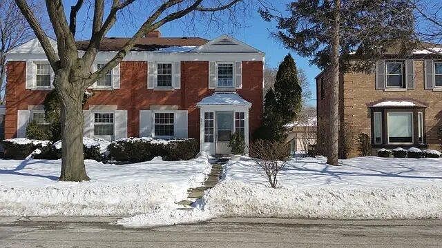1st image of 6455 N Drake Ave