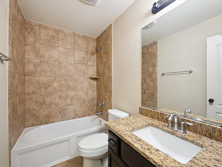 208 Morgan Isle Ln — Photo 9