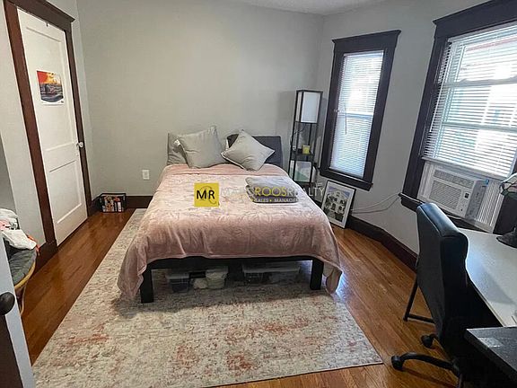 5th image of 64 Frederick Ave #1