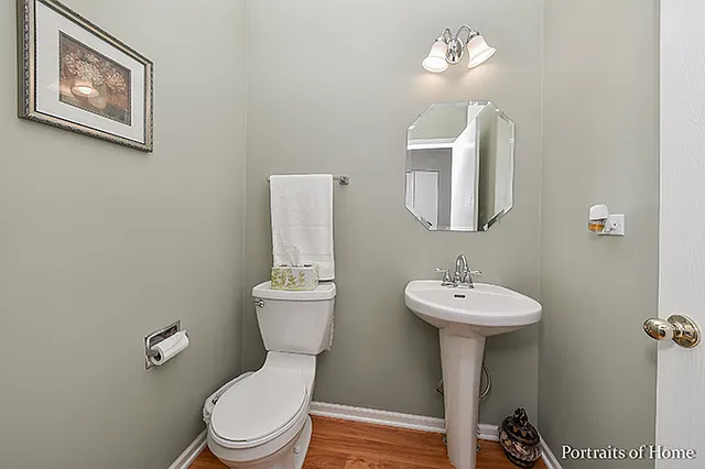 990 Shoreline Dr — Photo 12