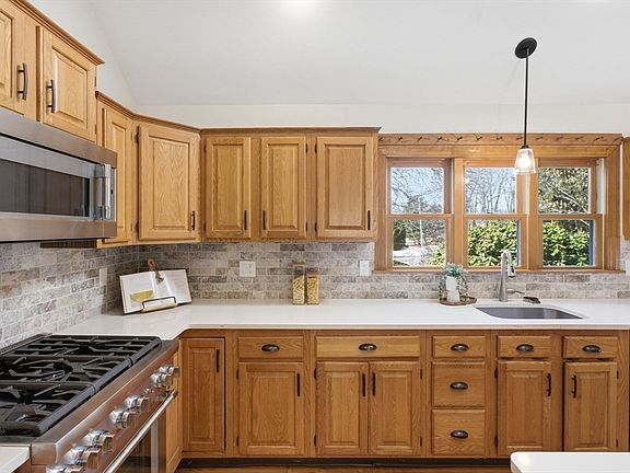 4th image of 58 Kelleher St