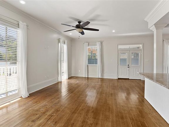 4th image of 5113 Clara St