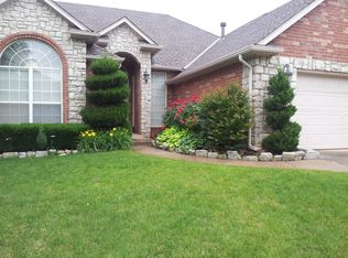 3616 Huntsman Rd, Edmond, OK 73003