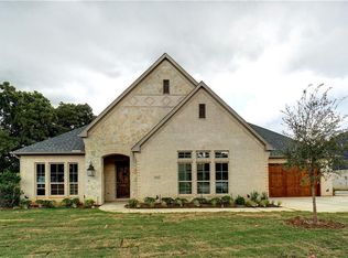 8928 Myranda Ct, North Richland Hills, TX 76182