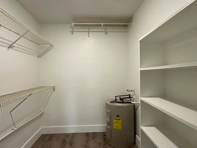 3720 NE 22nd Ave #12 — Photo 7