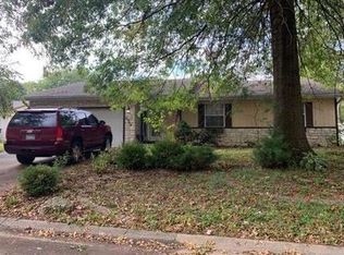 4720 Storeyland Dr, Alton, IL 62002