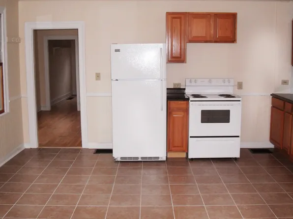 98 North St, Burlington, VT 05401