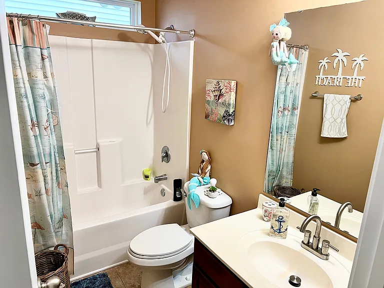 725 Bonita Loop — Photo 3