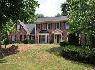 2355 Welton Pl, Dunwoody, GA 30338