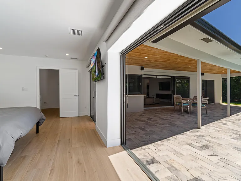 820 Canary Walk — Photo 11